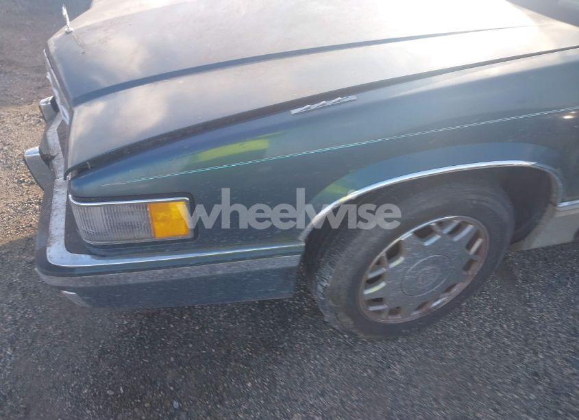 Photo 6 of 1993 Cadillac Deville N/A (VIN 1G6CD53B5P4261285)