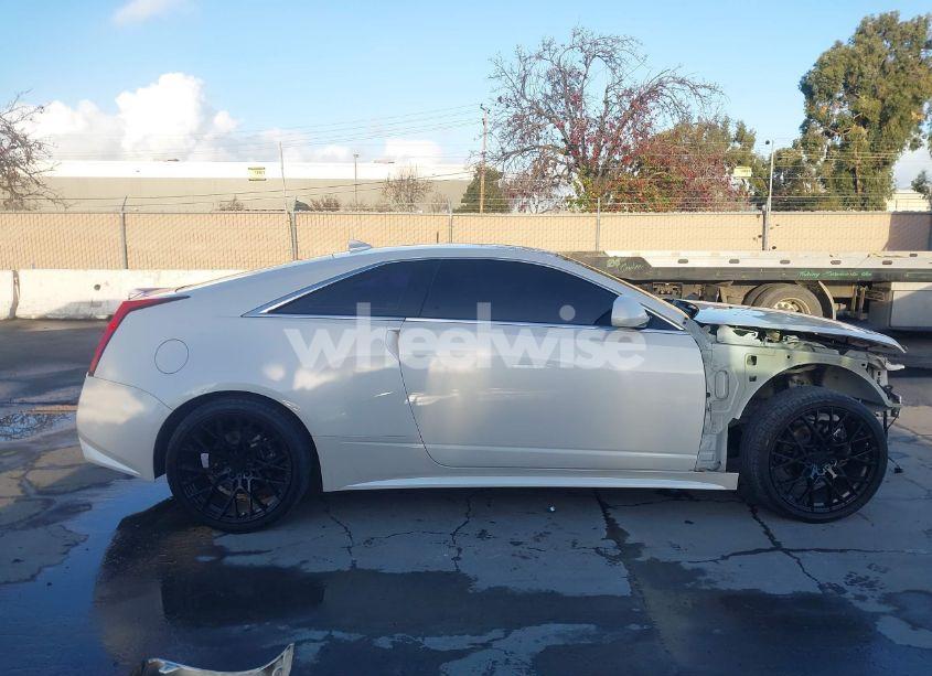 Photo 14 of 2014 Cadillac Cts STANDARD (VIN 1G6DE1E38E0168104)