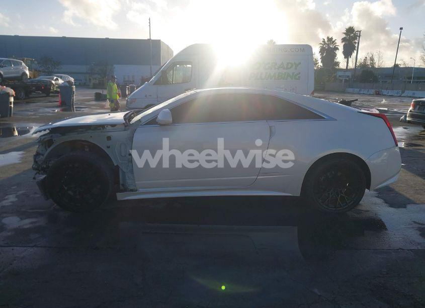 Photo 15 of 2014 Cadillac Cts STANDARD (VIN 1G6DE1E38E0168104)