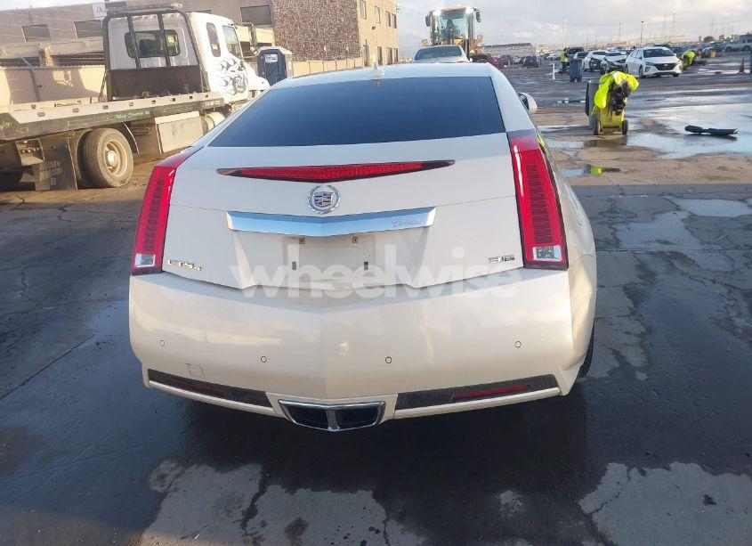 Photo 17 of 2014 Cadillac Cts STANDARD (VIN 1G6DE1E38E0168104)