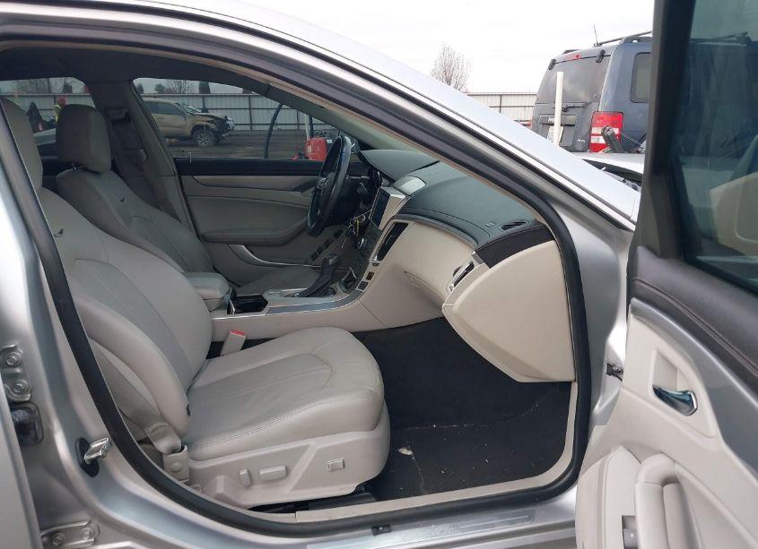 Photo 5 of 2013 Cadillac Cts LUXURY (VIN 1G6DG5E52D0160551)