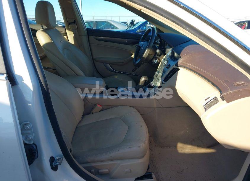 Photo 5 of 2013 Cadillac Cts LUXURY (VIN 1G6DG5E59D0106163)