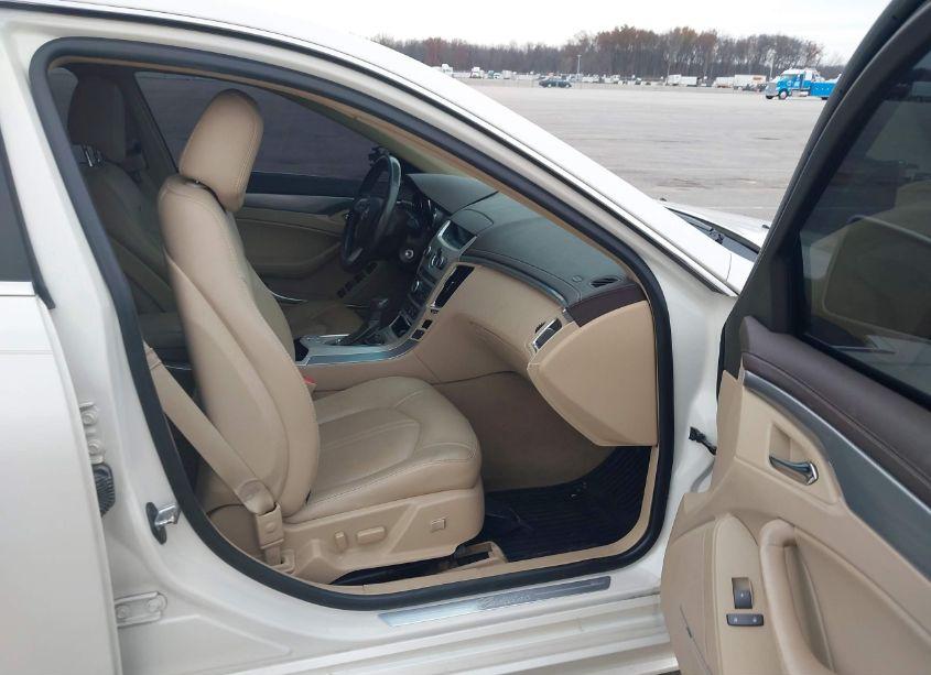 Photo 5 of 2013 Cadillac Cts LUXURY (VIN 1G6DG5E59D0168789)