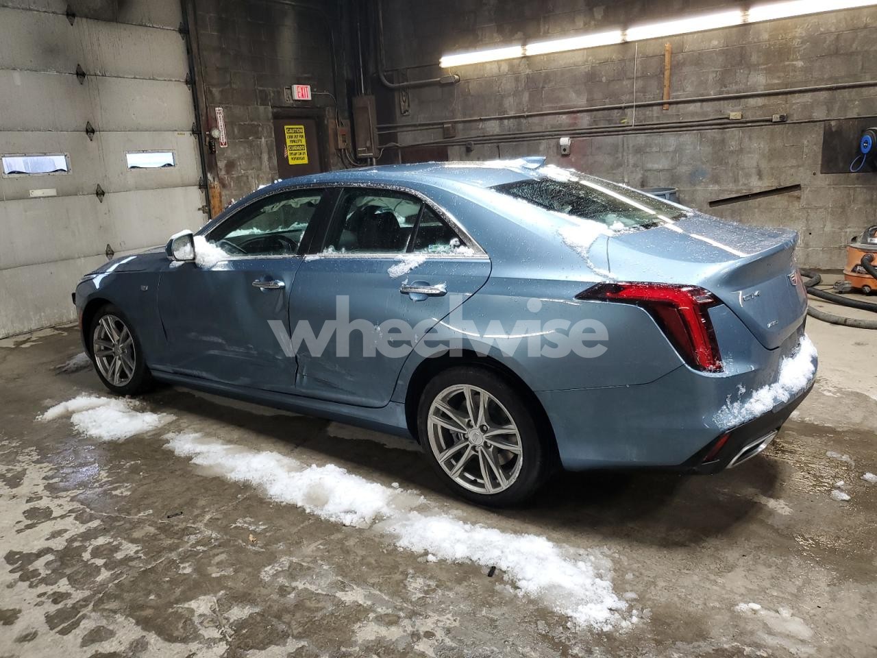 Photo 2 of 2024 CADILLAC CT4 LUXURY + (VIN 1G6DK5RK2R0132111)