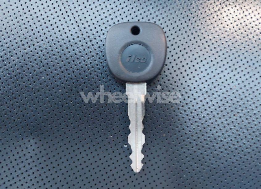 Photo 11 of 2005 Cadillac Cts STANDARD (VIN 1G6DP567350107018)