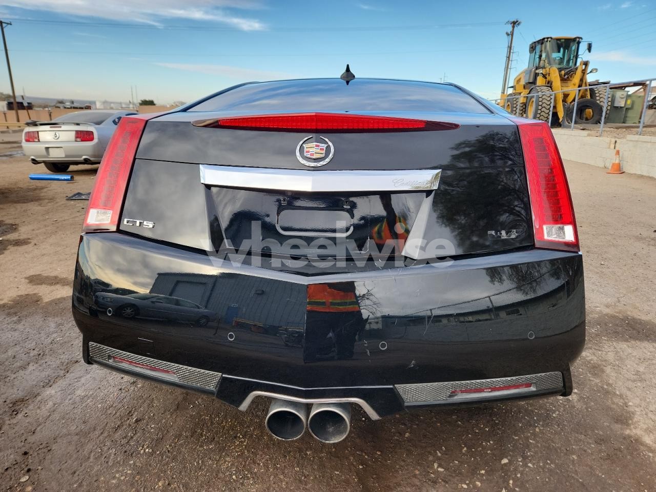 Photo 6 of 2012 CADILLAC CTS-V (VIN 1G6DV1EP3C0137987)