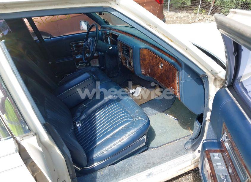 Photo 5 of 1991 Cadillac Brougham N/A (VIN 1G6DW54E5MR723477)