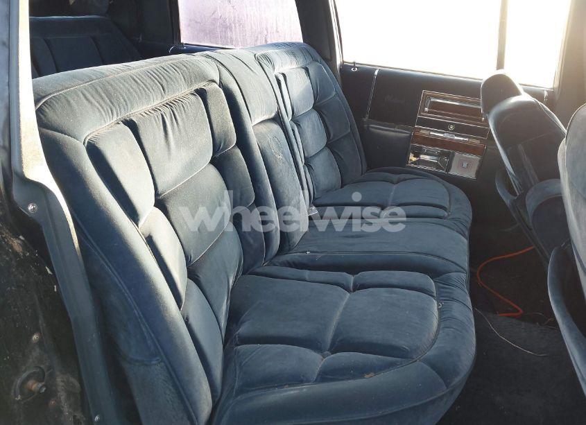 Photo 8 of 1986 Cadillac Fleetwood BROUGHAM (VIN 1G6DW69Y7G9732954)