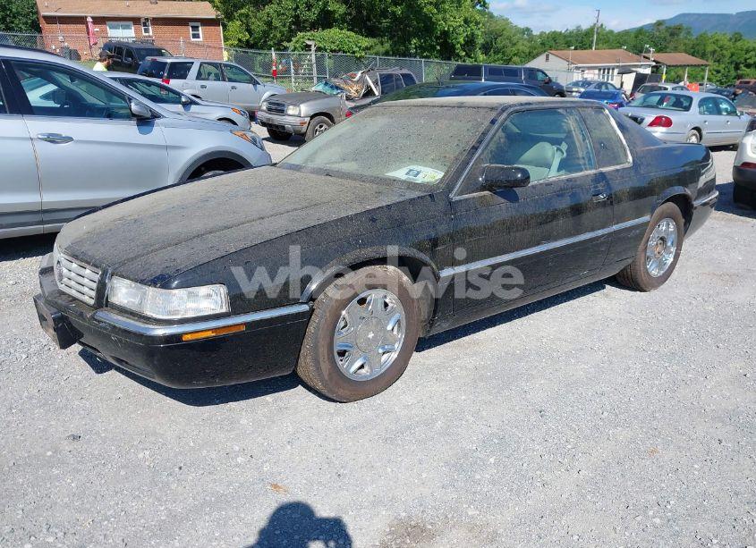 Photo 2 of 2002 Cadillac Eldorado ESC (VIN 1G6EL12Y52B105388)