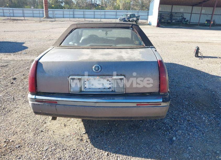 Photo 16 of 1992 Cadillac Seville (VIN 1G6EL13B2N0612154)