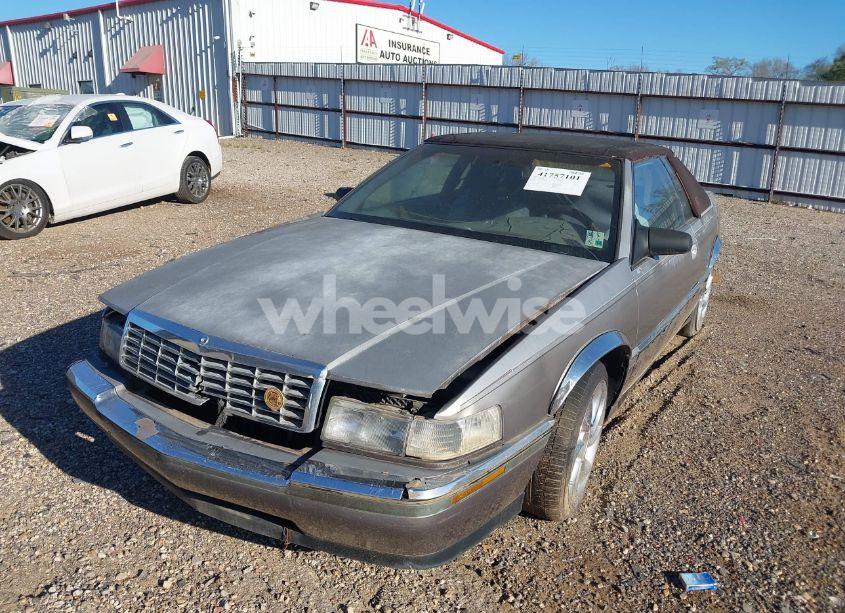 Photo 6 of 1992 Cadillac Seville (VIN 1G6EL13B2N0612154)