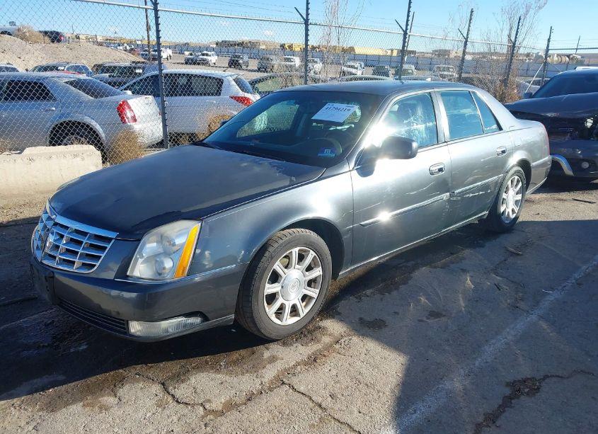 Photo 2 of 2011 Cadillac Dts STANDARD (VIN 1G6KA5E60BU111114)
