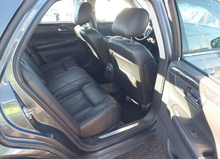 Photo 8 of 2011 Cadillac Dts STANDARD (VIN 1G6KA5E60BU111114)