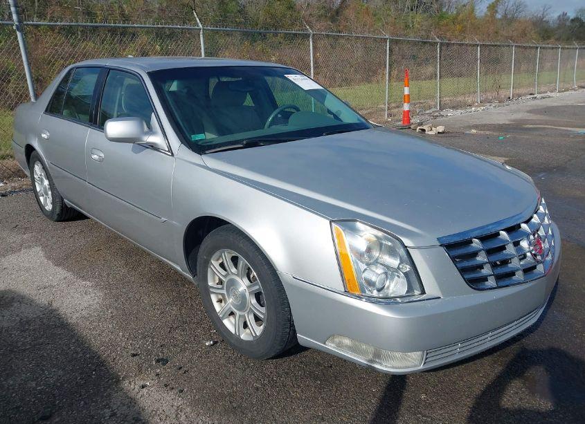 2011 Cadillac Dts STANDARD (VIN 1G6KA5E65BU116521) main photo