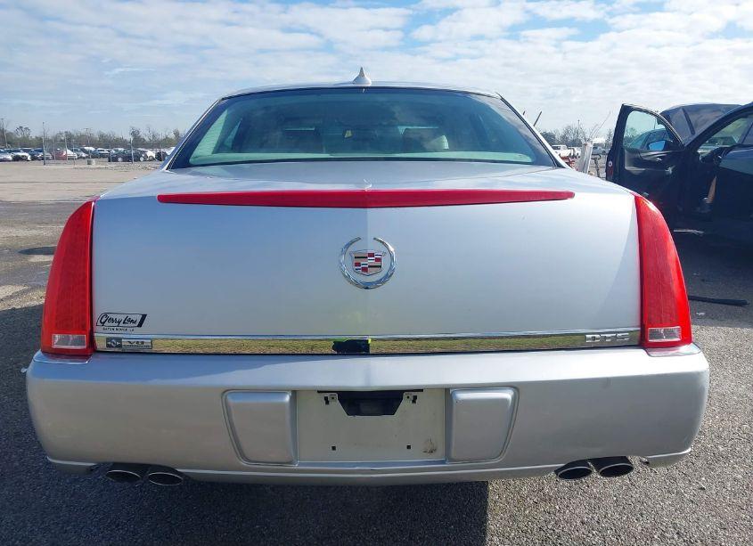 Photo 16 of 2011 Cadillac Dts STANDARD (VIN 1G6KA5E65BU116521)