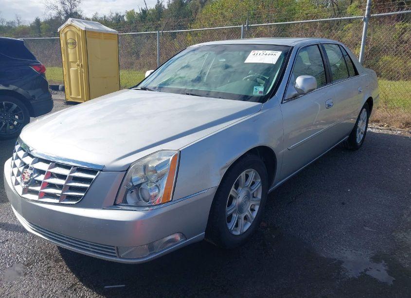 Photo 2 of 2011 Cadillac Dts STANDARD (VIN 1G6KA5E65BU116521)