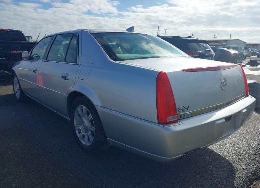 Photo 3 of 2011 Cadillac Dts STANDARD (VIN 1G6KA5E65BU116521)