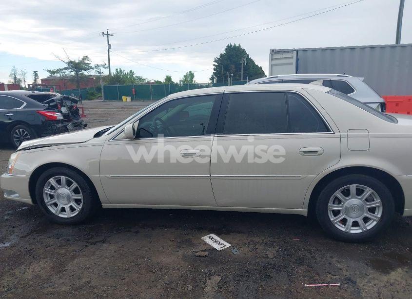 Photo 15 of 2011 Cadillac Dts STANDARD (VIN 1G6KA5E65BU139507)