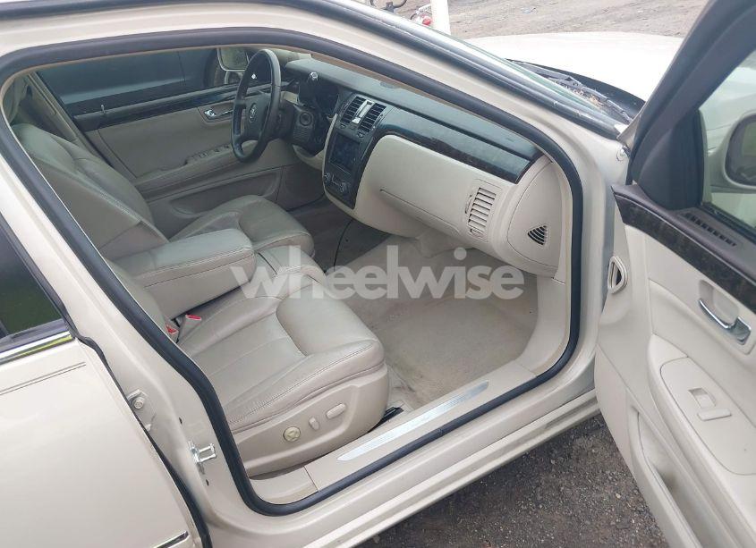 Photo 5 of 2011 Cadillac Dts STANDARD (VIN 1G6KA5E65BU139507)