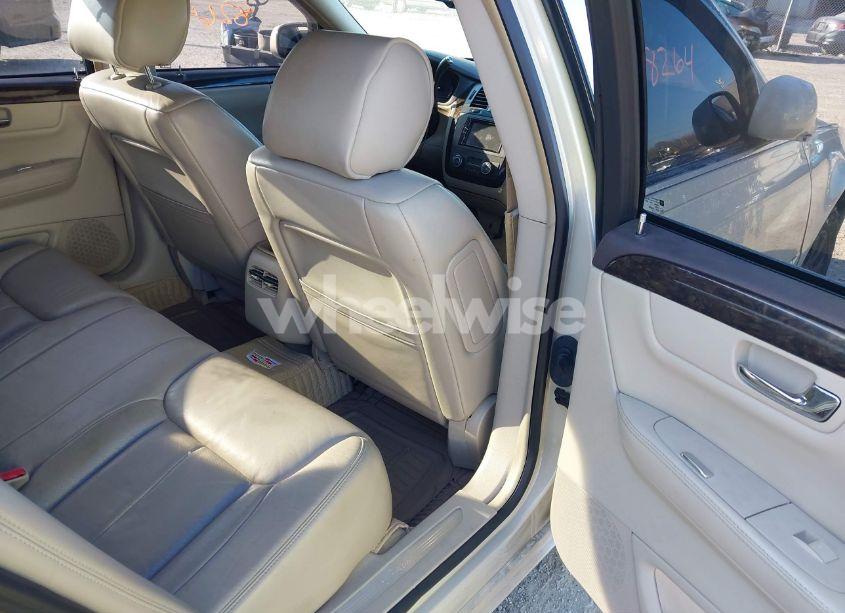 Photo 8 of 2011 Cadillac Dts STANDARD (VIN 1G6KA5E68BU100040)