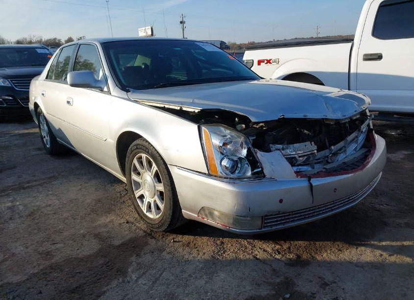 2010 Cadillac Dts STANDARD (VIN 1G6KA5EY3AU129820) main photo