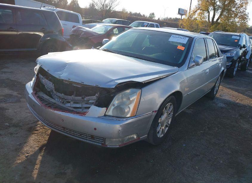 Photo 2 of 2010 Cadillac Dts STANDARD (VIN 1G6KA5EY3AU129820)