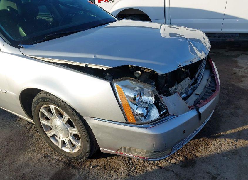 Photo 6 of 2010 Cadillac Dts STANDARD (VIN 1G6KA5EY3AU129820)