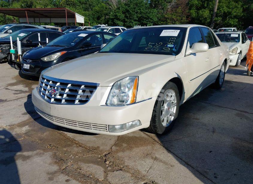 Photo 2 of 2010 Cadillac Dts STANDARD (VIN 1G6KA5EY6AU103633)