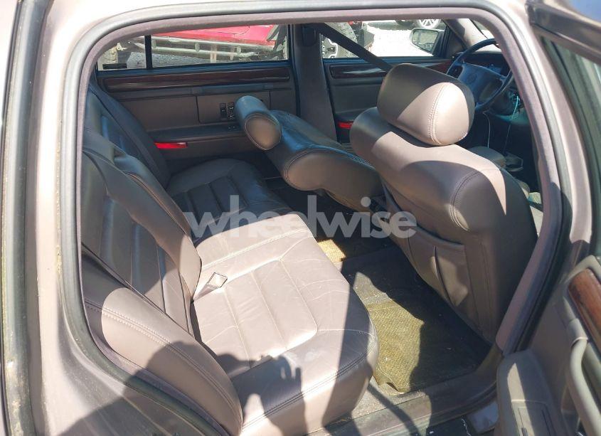 Photo 8 of 1994 Cadillac Deville N/A (VIN 1G6KD52B4RU253534)