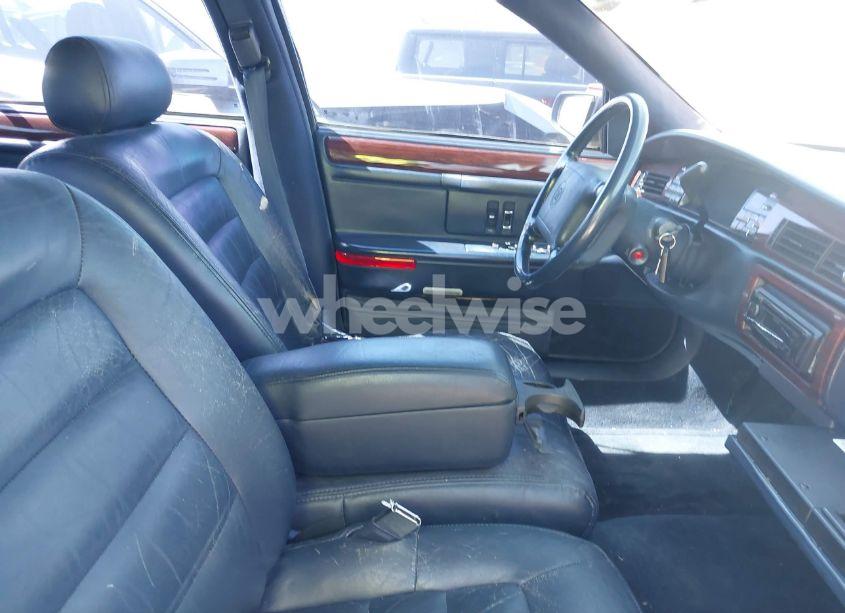 Photo 5 of 1995 Cadillac Deville N/A (VIN 1G6KD52B4SU237730)