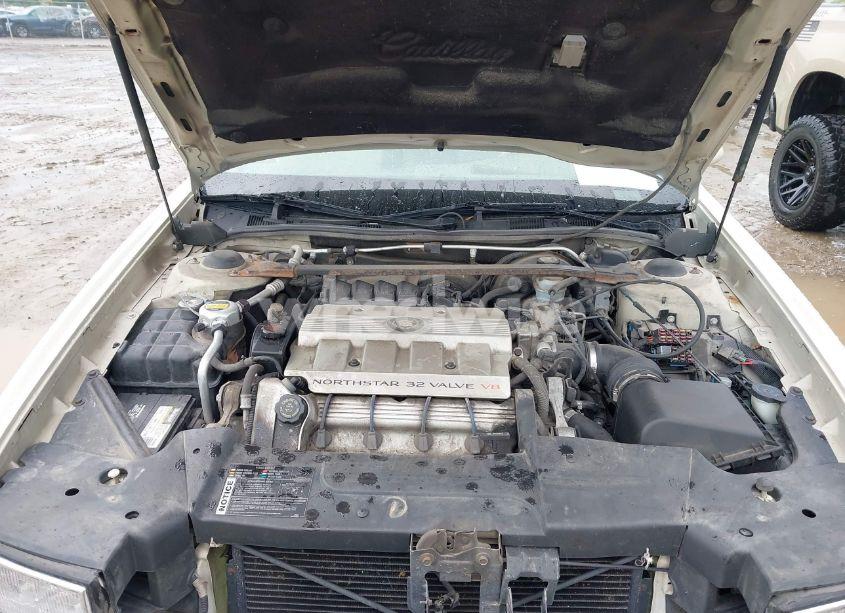 Photo 10 of 1996 Cadillac Deville N/A (VIN 1G6KD52Y1TU305696)