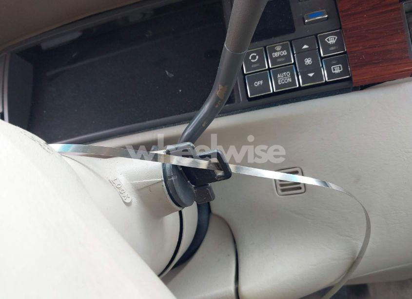 Photo 11 of 1996 Cadillac Deville N/A (VIN 1G6KD52Y1TU305696)