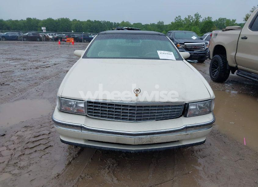 Photo 12 of 1996 Cadillac Deville N/A (VIN 1G6KD52Y1TU305696)