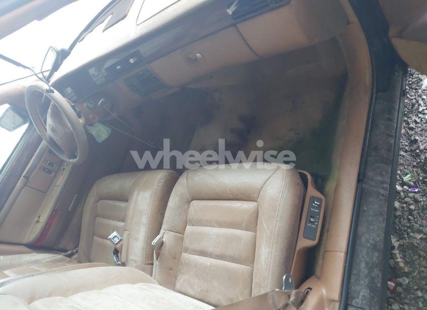 Photo 5 of 1996 Cadillac Deville N/A (VIN 1G6KD52Y1TU305701)