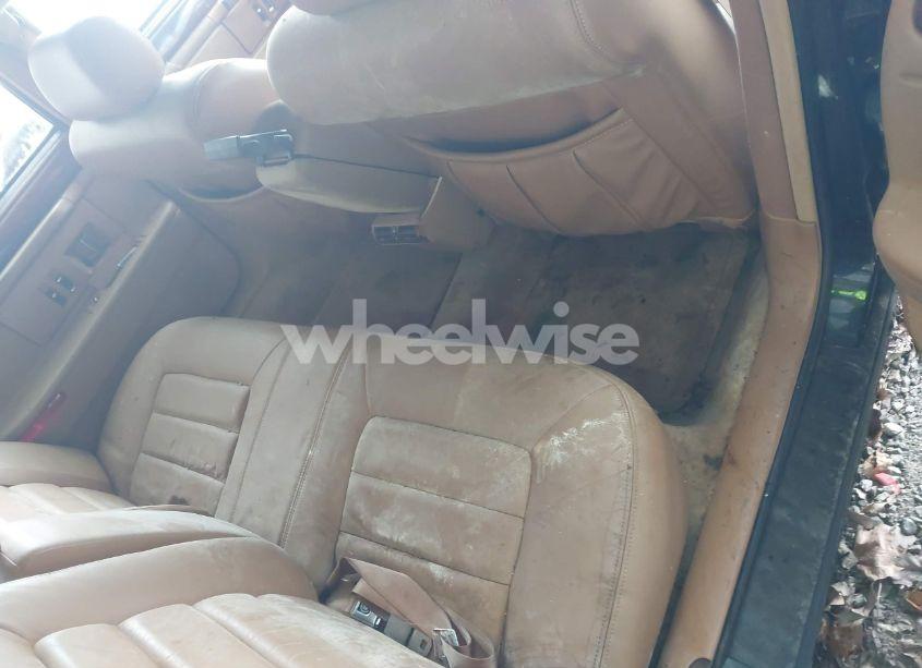 Photo 8 of 1996 Cadillac Deville N/A (VIN 1G6KD52Y1TU305701)