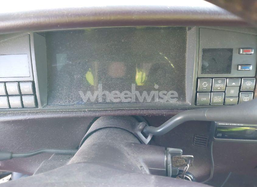 Photo 7 of 1996 Cadillac Deville N/A (VIN 1G6KD52Y3TU225347)