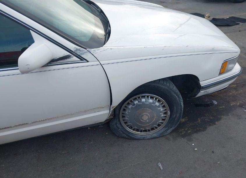 Photo 12 of 1996 Cadillac Deville N/A (VIN 1G6KD52Y5TU267843)