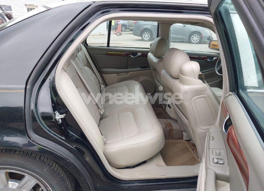 Photo 8 of 2005 Cadillac Deville STANDARD (VIN 1G6KD54Y05U173319)