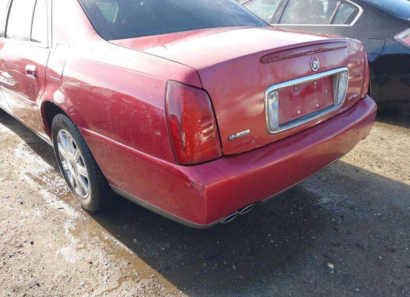 Photo 6 of 2005 Cadillac Deville STANDARD (VIN 1G6KD54Y05U216119)