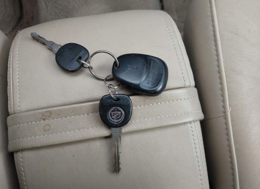 Photo 11 of 2005 Cadillac Deville LIVERY (VIN 1G6KD54Y15U190338)