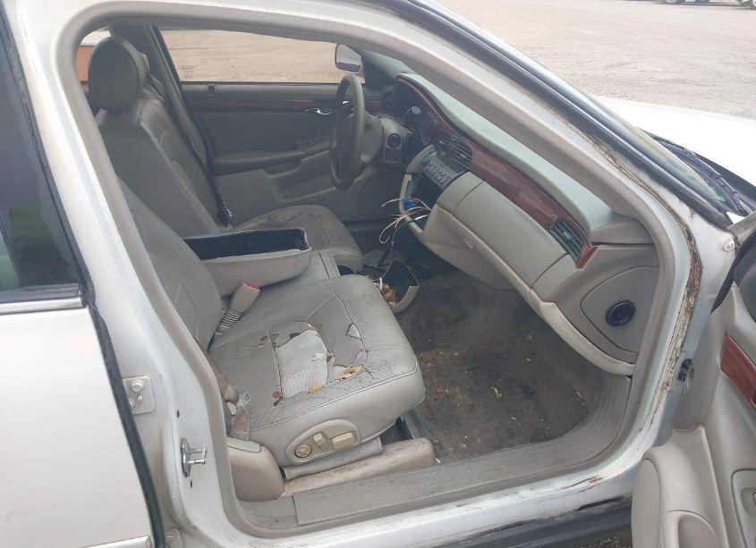 Photo 5 of 2005 Cadillac Deville LIVERY (VIN 1G6KD54Y15U219773)