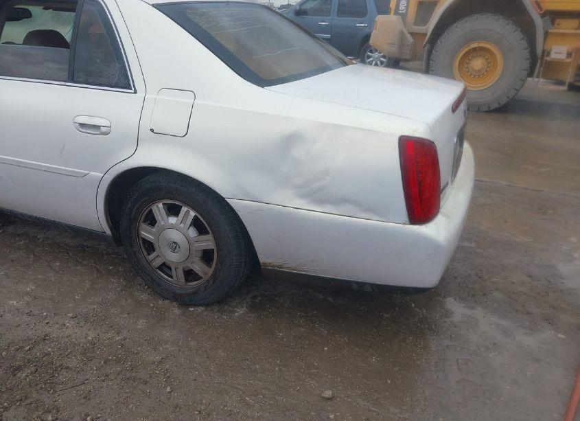 Photo 6 of 2005 Cadillac Deville LIVERY (VIN 1G6KD54Y15U219773)