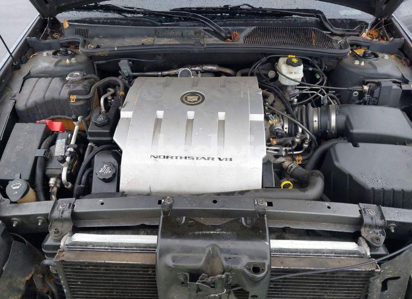 Photo 10 of 2005 Cadillac Deville LIVERY (VIN 1G6KD54Y15U225816)