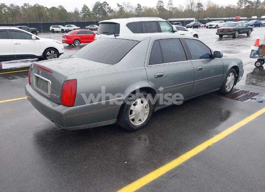 Photo 4 of 2005 Cadillac Deville LIVERY (VIN 1G6KD54Y15U225816)
