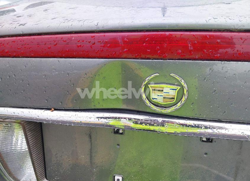 Photo 6 of 2005 Cadillac Deville LIVERY (VIN 1G6KD54Y15U225816)