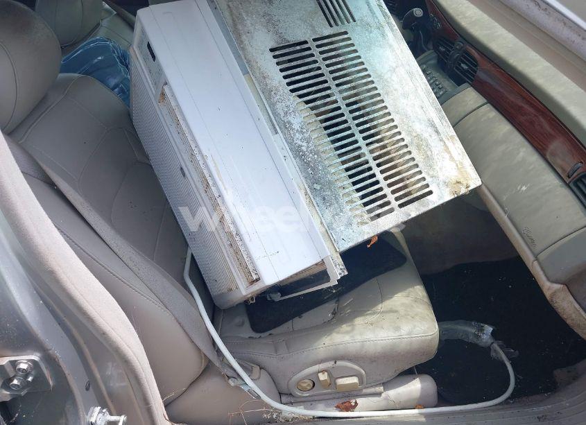 Photo 5 of 2005 Cadillac Deville STANDARD (VIN 1G6KD54Y25U147188)