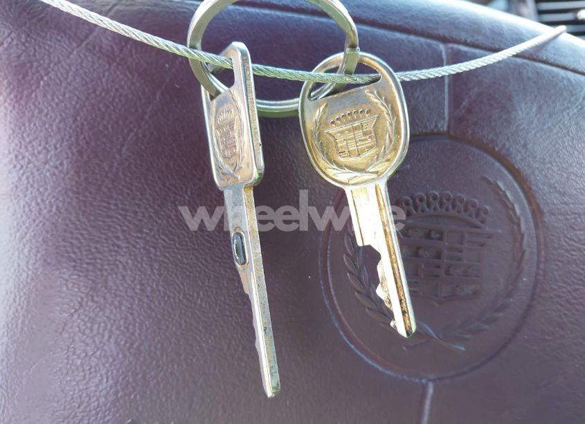 Photo 11 of 1999 Cadillac Deville STANDARD (VIN 1G6KD54Y2XU733831)