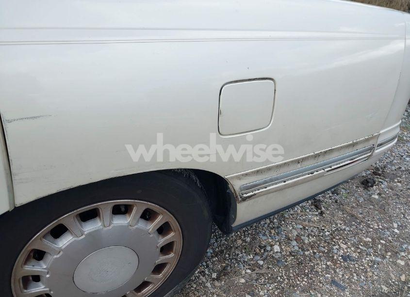 Photo 14 of 1999 Cadillac Deville STANDARD (VIN 1G6KD54Y2XU785069)