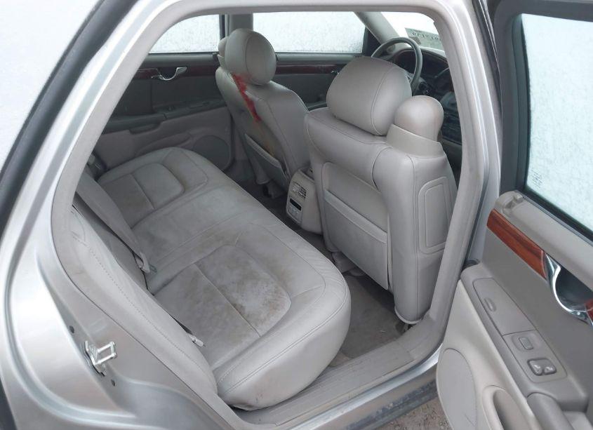 Photo 8 of 2005 Cadillac Deville LIVERY (VIN 1G6KD54Y35U216633)