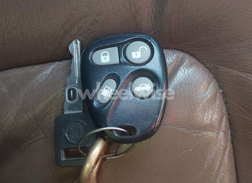 Photo 11 of 1998 Cadillac Deville STANDARD (VIN 1G6KD54Y3WU730001)